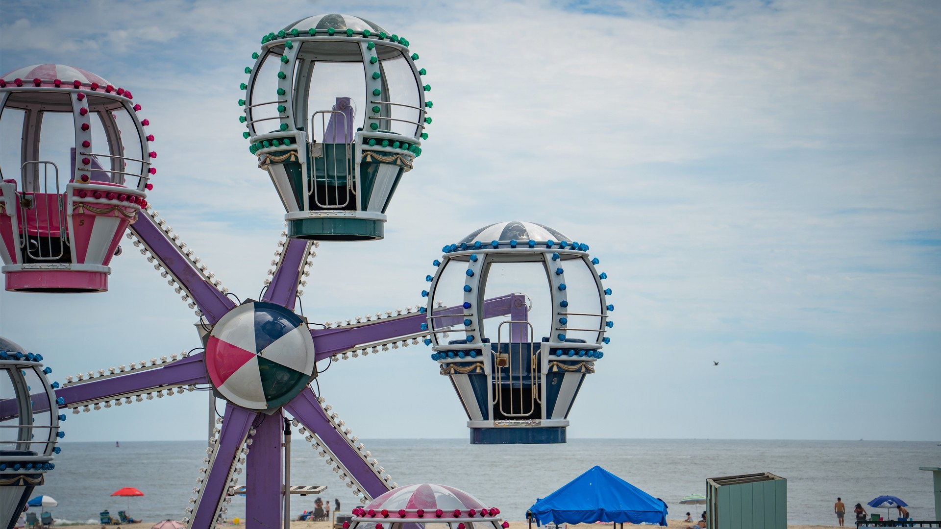 ferris wheel ride at jenkinson's boardwalk