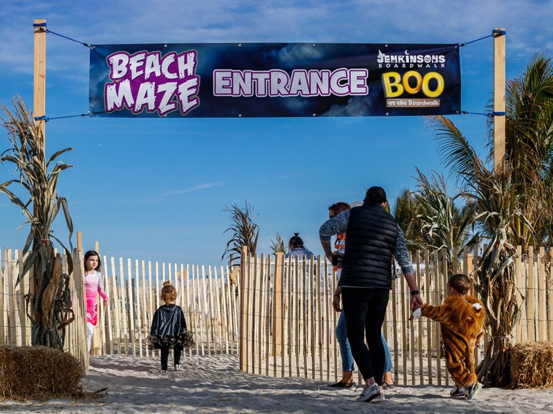 beach maze at boo at the boardwalk